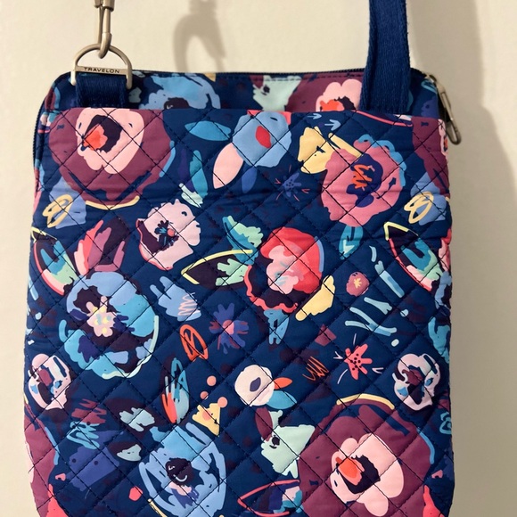 Floral Quilted Crossbody Bag - Picture 2 of 9